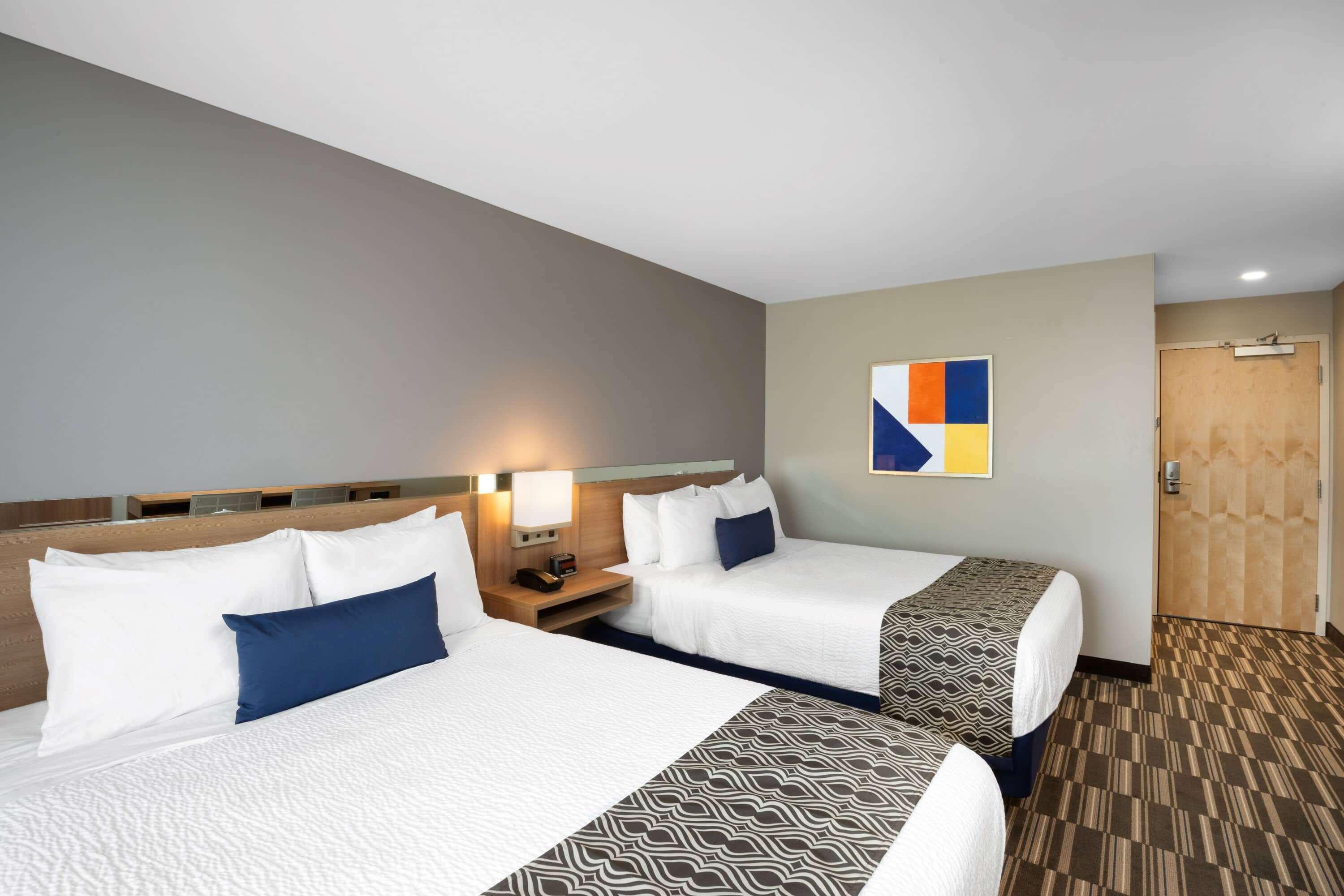 Microtel Inn & Suites By Wyndham Farmington المظهر الخارجي الصورة