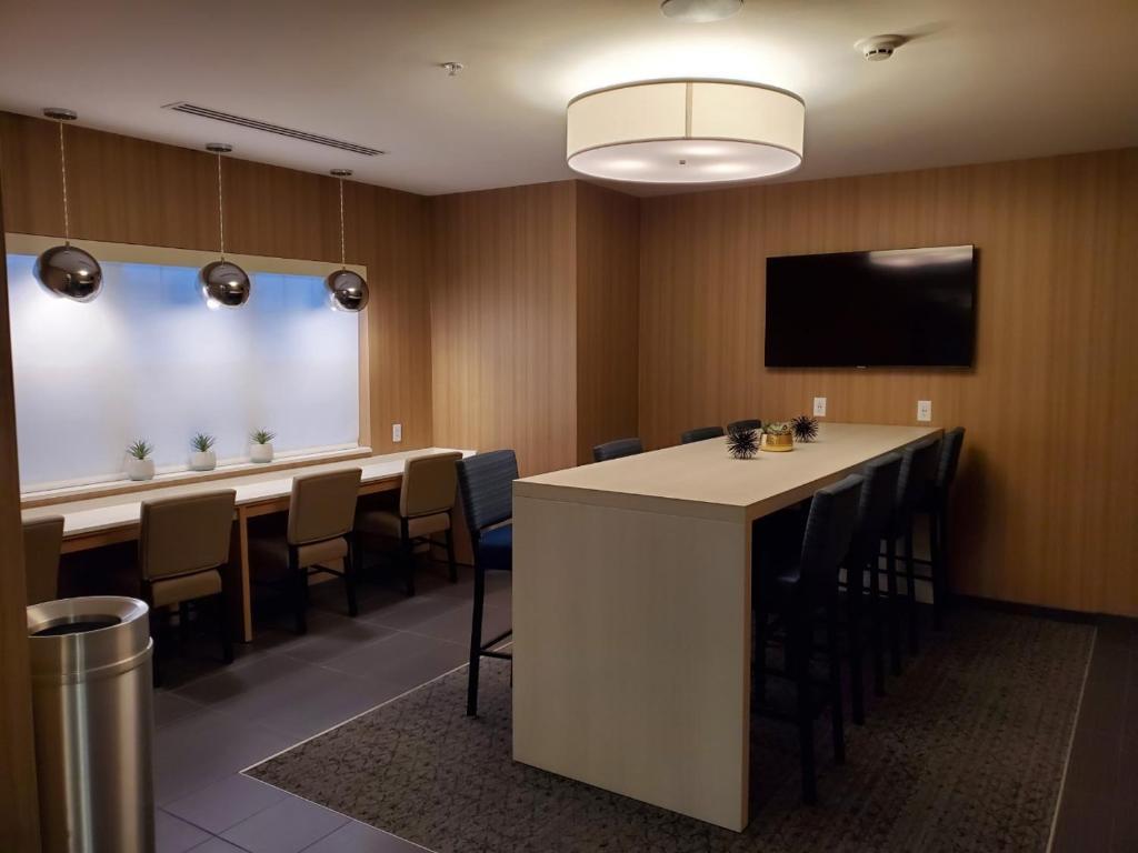 Microtel Inn & Suites By Wyndham Farmington المظهر الخارجي الصورة